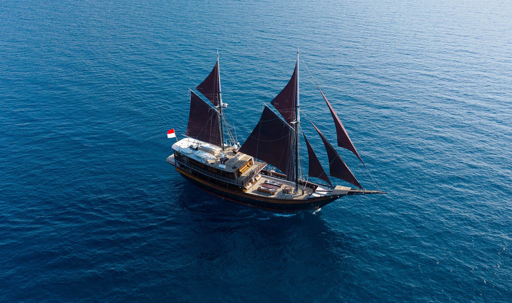Visit Bajo-Private Charter